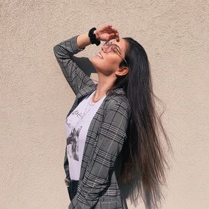 Meet your Posher, Catherine